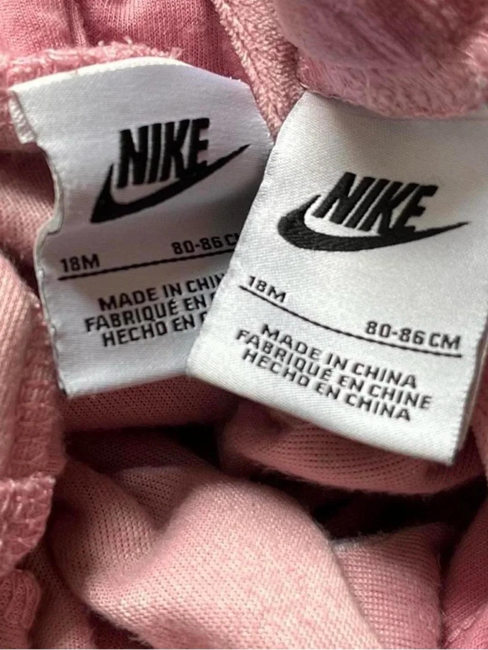 Nike little girls 18m pink velour tracksuit - Picture 6 of 6